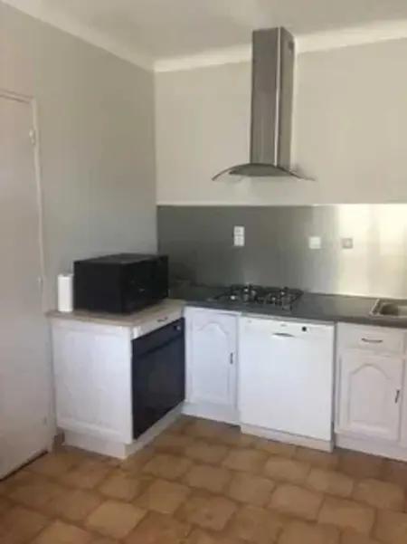 Villa familiale avec piscine à Milhaud - 100 m² - Photo 6