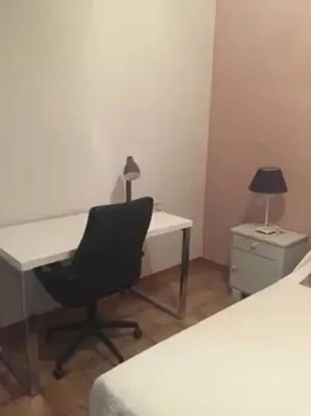 Villa familiale avec piscine à Milhaud - 100 m² - Photo 9