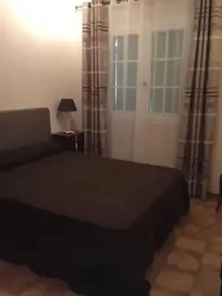 Villa familiale avec piscine à Milhaud - 100 m² - Photo 12