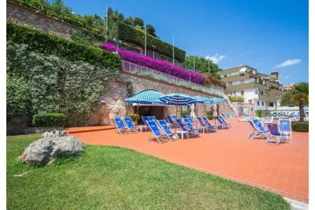 RESIDENCE SANT'ANNA TWO-ROOM APARTMENT 4 PAX B4, Appartement 4 personnes à Pietra Ligure - Photo 13