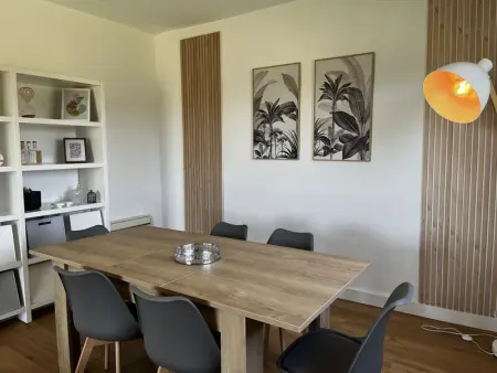 Appartement rénové, 5 min plage, climatisation, parking - Photo 1