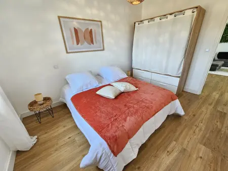 Appartement rénové, 5 min plage, climatisation, parking - Photo 6