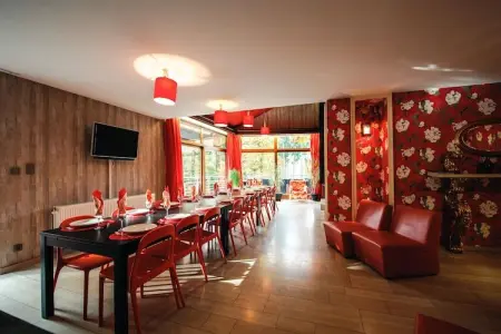 La Résidence, Maison dans les Ardennes avec Piscine - Photo 24