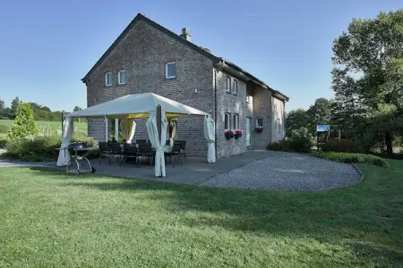 La Fraise des Bois, Maison à Stoumont près des Cascades de Coo - Photo 1