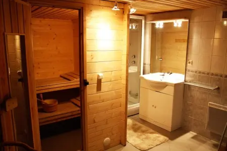 Le Chalet des Robinsons, Chalet Longfaye avec sauna - Photo 24