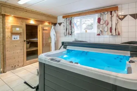 La Joie de Vivre, Maison en Ardennes avec Piscine et Sauna - Photo 4