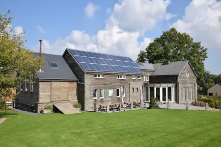 La Joie de Vivre, Maison en Ardennes avec Piscine et Sauna - Photo 8