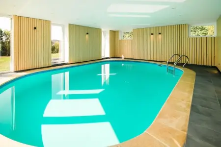 La Pellegrine, Luxueuse maison de vacances avec piscine intérieure et sauna! - Photo 6