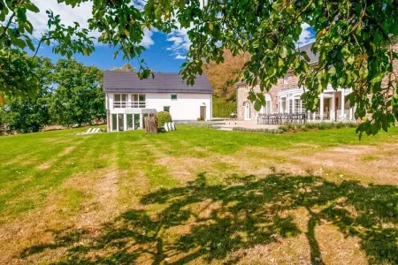 La Pellegrine, Luxueuse maison de vacances avec piscine intérieure et sauna! - Photo 32