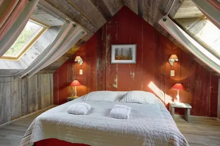 The Wood-Stone Cottage, Chalet cosy à Stoumont avec piscine intérieure et hammam - Photo 11