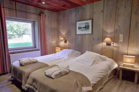 The Wood-Stone Cottage, Chalet cosy à Stoumont avec piscine intérieure et hammam - Photo 12