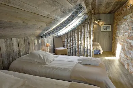 The Wood-Stone Cottage, Chalet cosy à Stoumont avec piscine intérieure et hammam - Photo 13