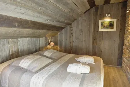 The Wood-Stone Cottage, Chalet cosy à Stoumont avec piscine intérieure et hammam - Photo 18
