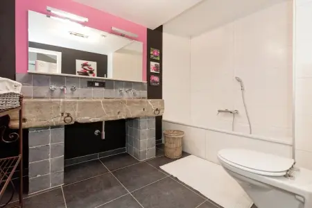 Le Grenier du Gerny, Ferme des Marches avec jacuzzi - Photo 22