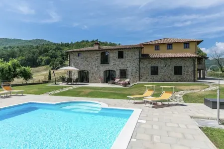 Casa Dieci, Villas de luxe à Poppi avec piscine chauffée - Photo 1