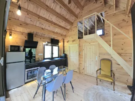 Chalet Médiéval à Domme avec Spa et Parking, Gite 4 personnes à Domme - Photo 3