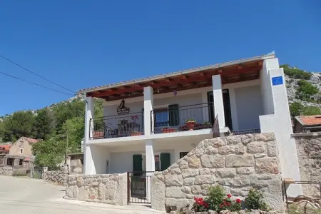 Holiday house Paklenica, Maison à Starigrad proche Plage - Photo 1