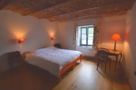 En Face du Château, Retraite au château de Gesves - Photo 3
