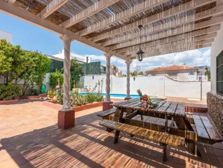 Villa Romeral, superbe maison moderne avec jardin exotique - Photo 1