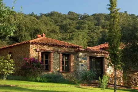 The Turtle, La Tortuga, maison en pierre à Alájar - Photo 8