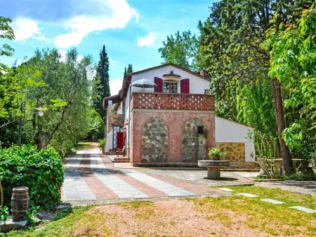 Podere Rasenna, Gite 9 personnes à Palaia - Photo 1