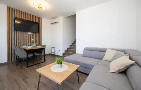 Location Appartement 5 personnes à Stanici - Photo 2