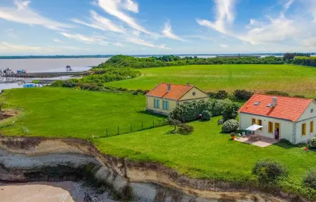 Location Maison 8 personnes à Port des Barques - Photo 10