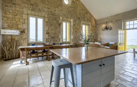 Location Maison 8 personnes à Port des Barques - Photo 18