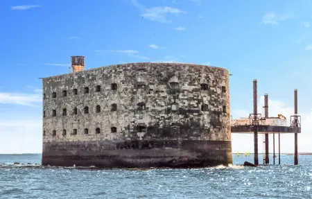 Location Maison 8 personnes à Port des Barques - Photo 39