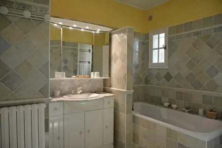 La maison des Écureuils, Élégante demeure en Provence - Photo 15