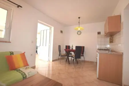App Musoga 2, Appartement moderne avec piscine à Banjole - Photo 9