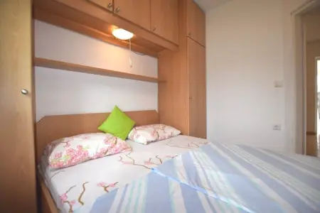 App Musoga 2, Appartement moderne avec piscine à Banjole - Photo 11