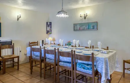 Charmante Maison avec piscine, Maison 11 personnes à Lizant - Photo 7