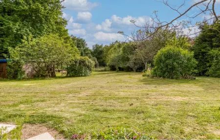 Charmante Maison avec piscine, Maison 11 personnes à Lizant - Photo 11