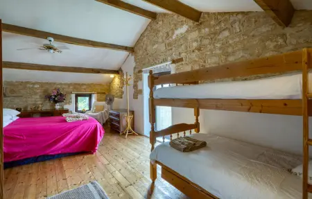 Charmante Maison avec piscine, Maison 11 personnes à Lizant - Photo 27