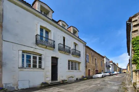 Maison de caractère style 18eme, Maison de vacances près d'un jardin privé - Photo 2