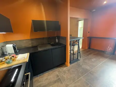 Gîte de Charme à Avoine avec Spa Privé et Jardin - Photo 4