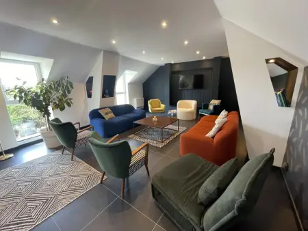 Gîte de Charme à Avoine avec Spa Privé et Jardin - Photo 9