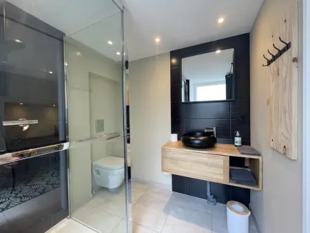 Gîte de Charme à Avoine avec Spa Privé et Jardin - Photo 15