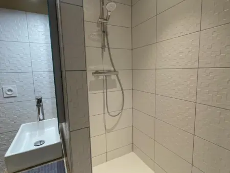 Gîte de Charme à Avoine avec Spa Privé et Jardin - Photo 17