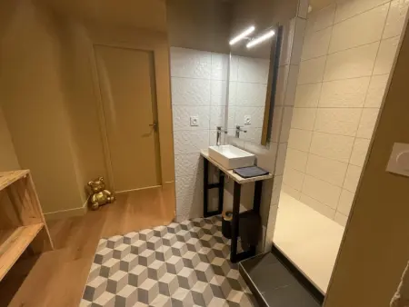 Gîte de Charme à Avoine avec Spa Privé et Jardin - Photo 20