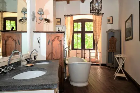 Chateau de Plèneselve 26P, Retraite au château près des villages - Photo 23