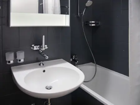 La Siala Apt.28, Appartement 4 personnes à Falera - Photo 15