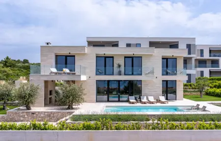 Location Maison 8 personnes à Sveti Filip i Jakov - Photo 9