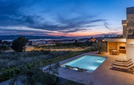 Location Maison 8 personnes à Sveti Filip i Jakov - Photo 17