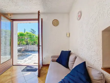 Villa à Callian avec Piscine Privée, Jardin, 2 Chambres, 4 Pers - Photo 6