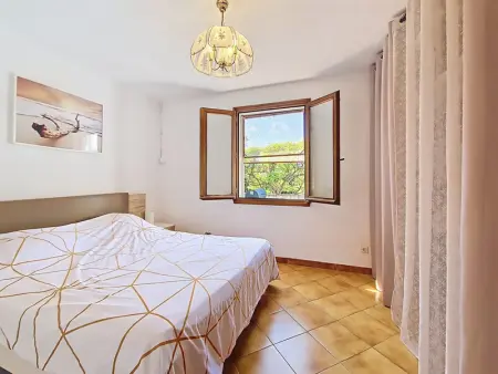 Villa à Callian avec Piscine Privée, Jardin, 2 Chambres, 4 Pers - Photo 9