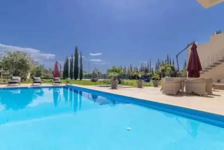 Villa spacieuse avec vue sur les montagnes - 550 m² - Photo 12