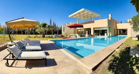 Villa spacieuse avec vue sur les montagnes - 550 m² - Photo 25