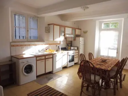 Appartement convivial à Uzès 85 m² avec terrasse - Photo 2